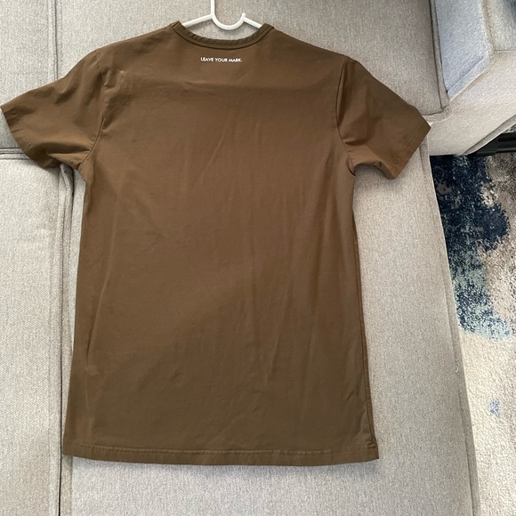 DOYOUEVEN Workout Tee in Olive Size Small - Picture 2 of 5